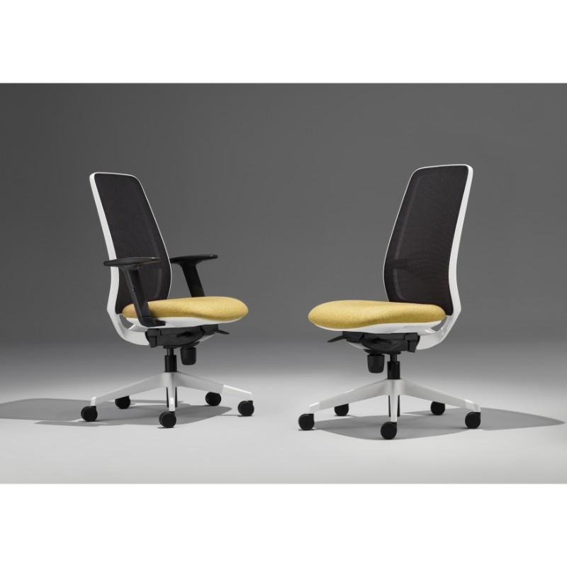 Operator Chair Black / Height Adjustable Arms Echo Operator Chair Black / Height Adjustable Arms